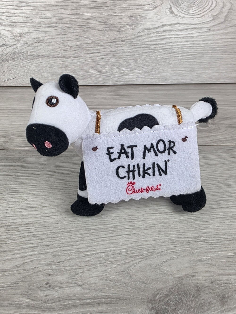 Chick-fil-A Cow Plush w Eat Mor Chikin Felt Sign Mascot Black Advertisement SU55
